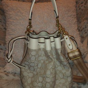 *great price* COACH Field Bucket Bag Signature Jacquard (like new; never used)